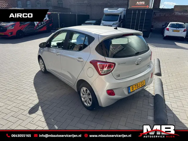 Hyundai i10 1.0i i-Motion Comfort Plus 2014 Benzine 4