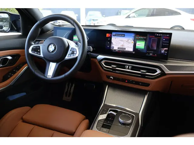 BMW 3 Serie Touring M340i xDrive 2024 Benzine 19