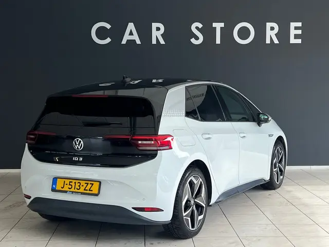 Volkswagen ID.3 First Plus 58 kWh TREKHAAK 2020 Elektrisch 3