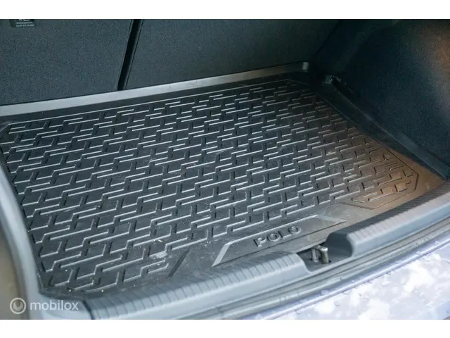 Volkswagen Polo 1.0 TSI Life Business 2022 Benzine 32