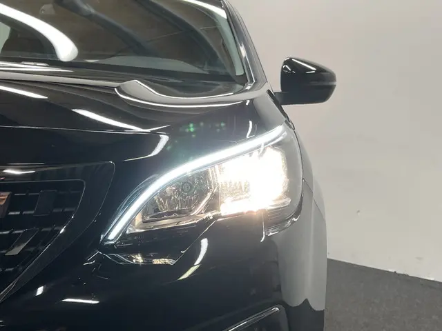 Peugeot 3008 1.2 PureTech Active 2018 Benzine 39