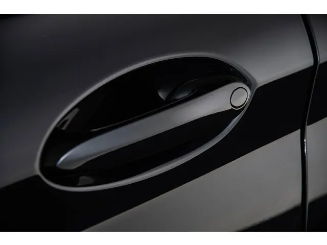 BMW X3 xDrive20i High Executive 2018 Benzine 24