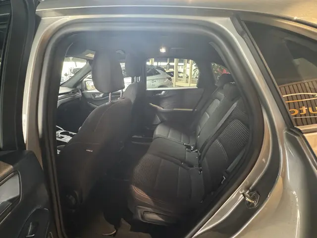 Ford Kuga 2.5 PHEV ST-Line 2022 Hybride Benzine 14