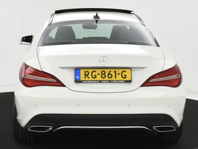 Mercedes-Benz CLA 180 Ambition 2016 Benzine 13