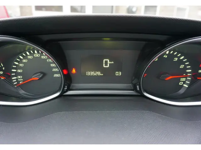 Peugeot 308 SW 1.2 130pk panoramadak NAP 2014 Benzine 19