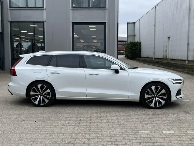 Volvo V60 2.0 B3 Business Pro 2020 Benzine 3