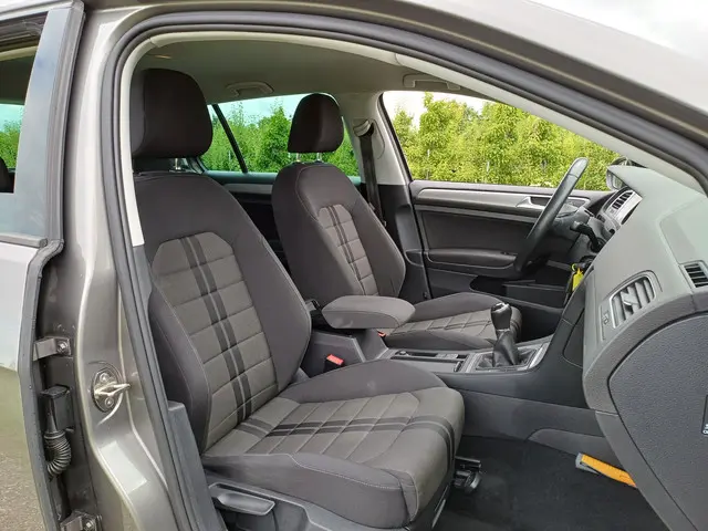 Volkswagen Golf 1.0 TSI Connected Series 2016 Benzine 33