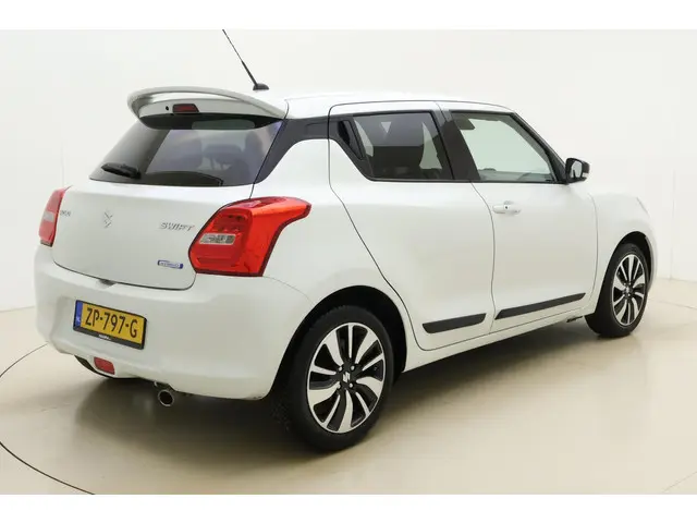 Suzuki Swift 1.2 Stijl Smart Hybrid 2019 Benzine 2