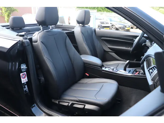 BMW 2 Serie Cabrio 220i M Sport 2015 Benzine 13