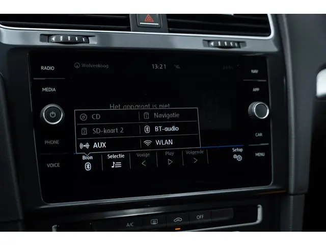 Volkswagen Golf 1.0 TSI Trendline 2017 Benzine 25