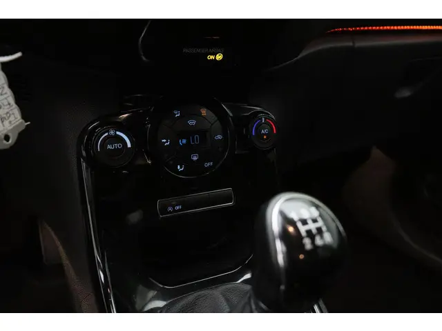 Ford Fiesta 1.0 EcoBoost Titanium 2014 Benzine 21