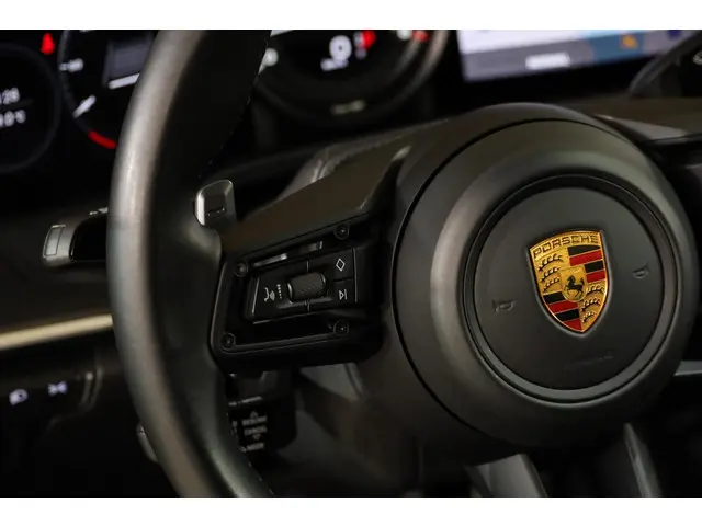 Porsche 911 3.0 Carrera S 2022 Benzine 37