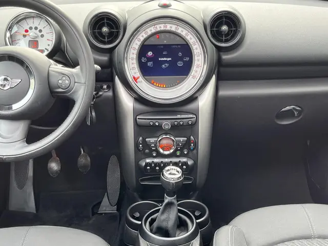 MINI Countryman 1.6 One Knockout Edition 2014 Benzine 63