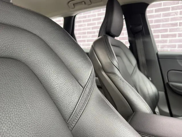 Volvo XC60 2.0 T5 Momentum 2019 Benzine 12