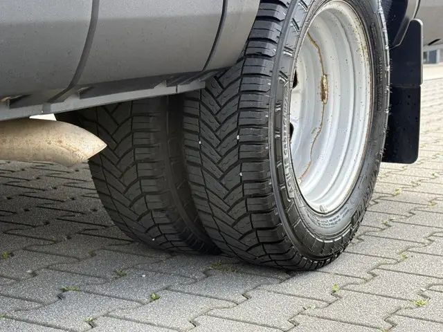 Iveco Daily 3.0 180 PK L3-H3 * Dubbellucht * 2016 Diesel 11