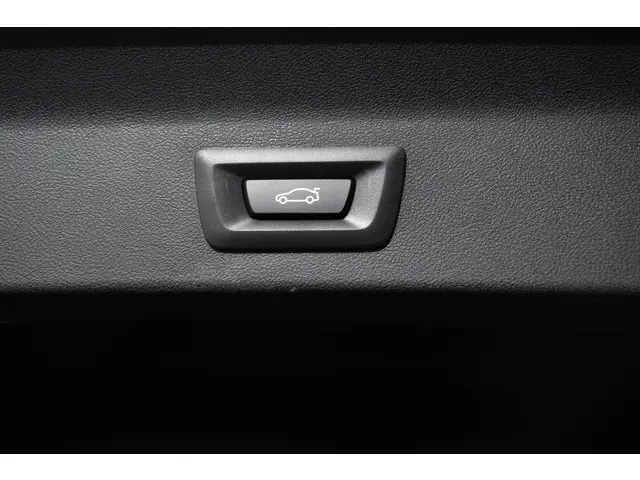 BMW iX3 Executive 74 kWh M-sport 2023 Elektrisch 23