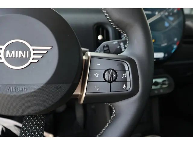 MINI 3-Deurs Cooper C 2024 Benzine 13