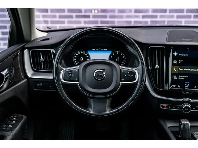 Volvo XC60 2.0 B5 Momentum Exclusive 2021 Benzine 4