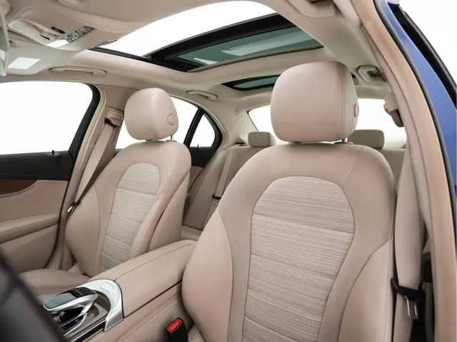 Mercedes-Benz C-Klasse 180 Ambition 2016 Benzine 23