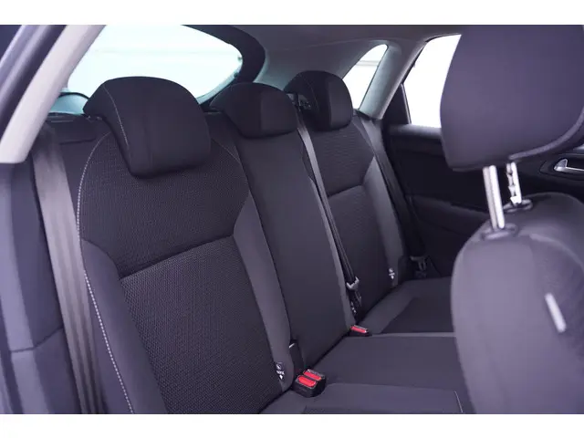 Citroën C4 1.6 BlueHDi Business 2017 Diesel 33