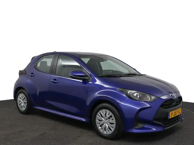 Toyota Yaris 1.5 Hybrid Active 2022 Hybride Benzine 13