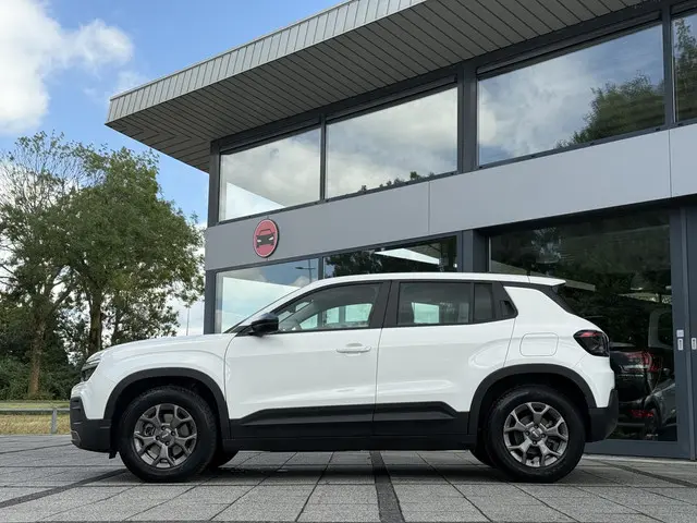 Jeep Avenger Longitude 54 kWh Aut. 2023 Elektrisch 3