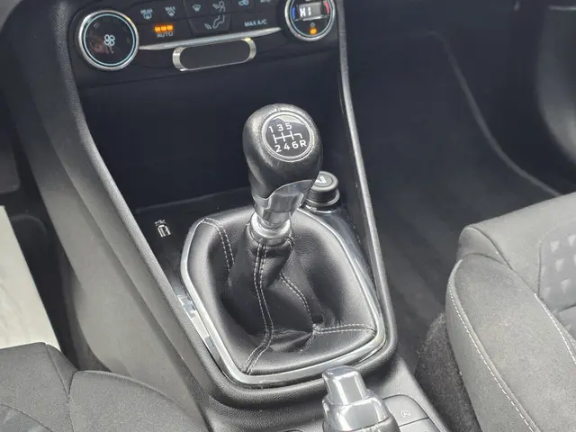 Ford Fiesta 1.0 EcoBoost Titanium 2018 Benzine 17