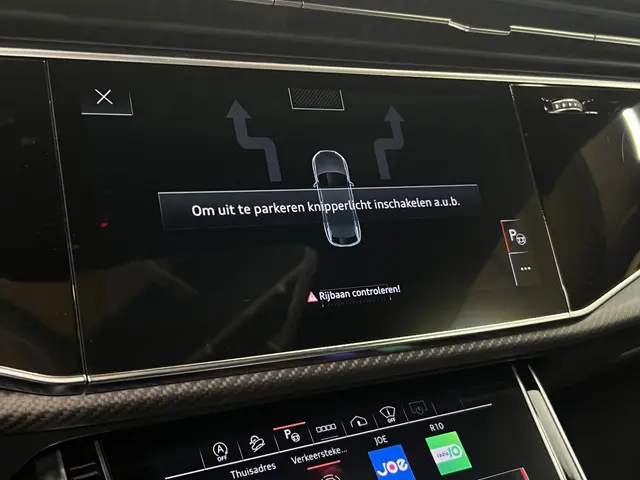 Audi SQ8 4.0 TFSI SQ8 quattro 2024 Benzine 36