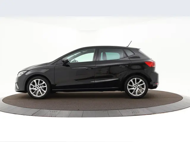 SEAT Ibiza 1.5 Tsi 150pk DSG Sport 2023 Benzine 21
