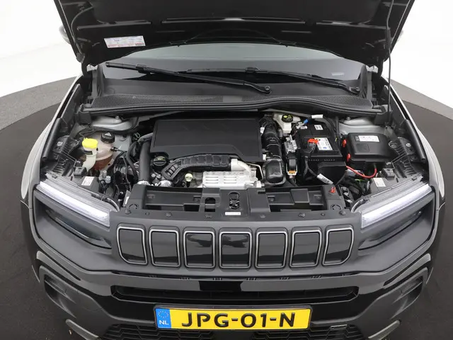 Jeep Avenger 1.2 Altitude 2024 Benzine 29
