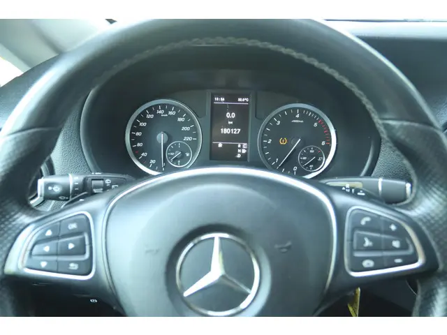 Mercedes-Benz Vito 119 CDI LANG AUT. 190 PK 2019 Diesel 14