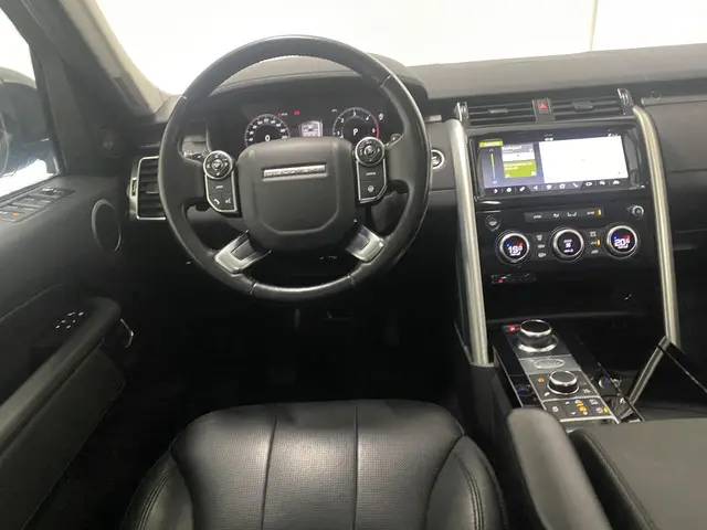 Land Rover Discovery 3.0 Td6 HSE VAN 2018 Diesel 23