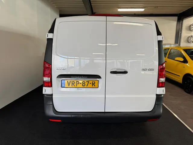 Mercedes-Benz Vito 110 CDI Lang / 3pers 2020 Diesel 23