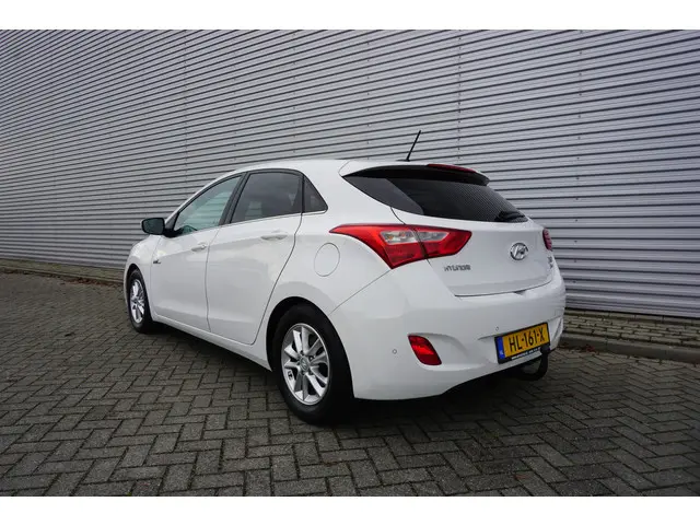Hyundai i30 1.6 GDI i-Motion Plus 2015 Benzine 3