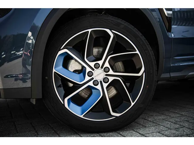 Lynk & Co 01 1.5 Business Edition 2025 Hybride Benzine 39