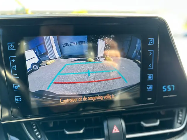 Toyota C-HR 1.8 Hybrid Active 2018 Hybride Benzine 17
