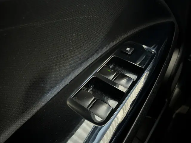 Mitsubishi Space Star 1.0 Bright 2015 Benzine 11