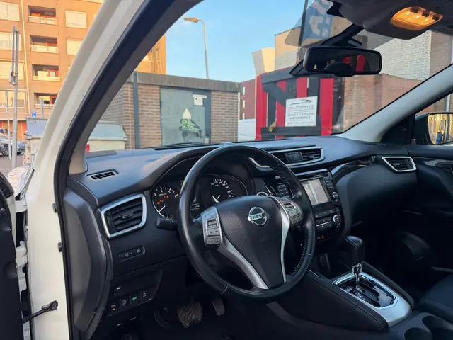 Nissan QASHQAI 1.2 Tekna 2015 Benzine 17