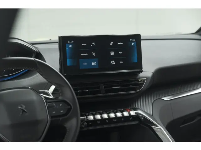 Peugeot 5008 PureTech 130 EAT8 Active Pack 2023 Benzine 50