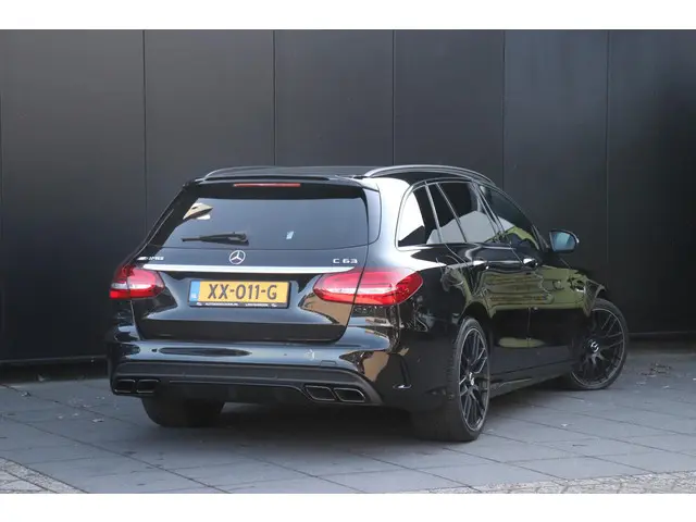 Mercedes-Benz C-Klasse Estate AMG 63 2018 Benzine 7