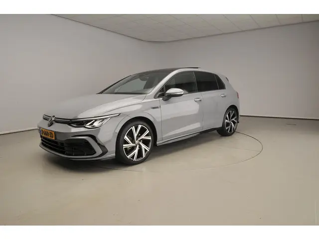 Volkswagen Golf 1.5 eTSI R-Line Business 2024 Benzine 39