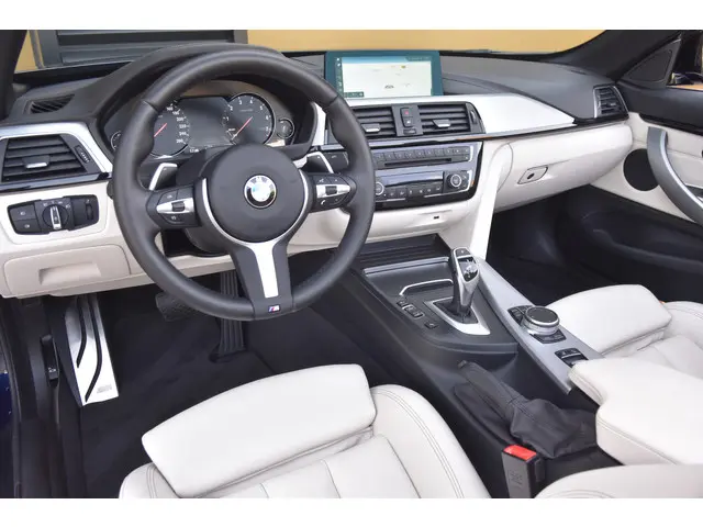 BMW 4 Serie Cabrio 420i High Executive 2017 Benzine 10