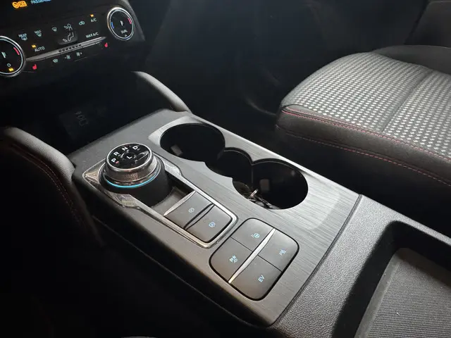 Ford Kuga 2.5 PHEV ST-Line 2022 Hybride Benzine 20