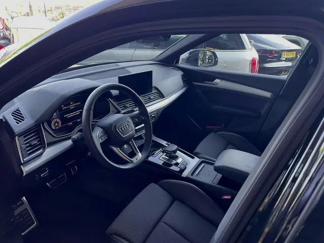 Audi Q5 40 TFSI S edition 2023 Hybride Benzine 7
