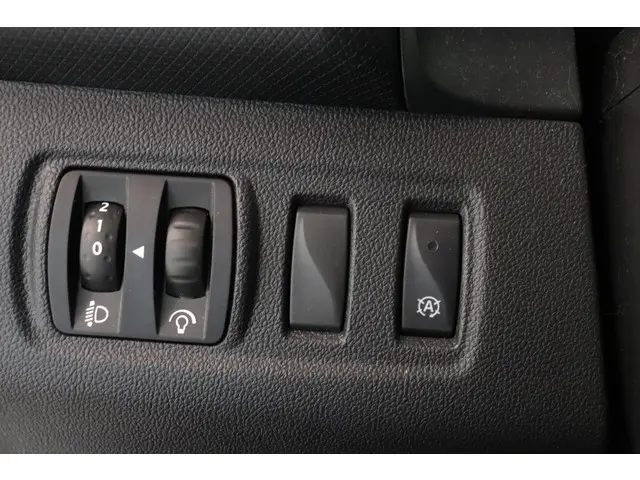 Renault Clio 0.9 TCe Intens 2018 Benzine 17
