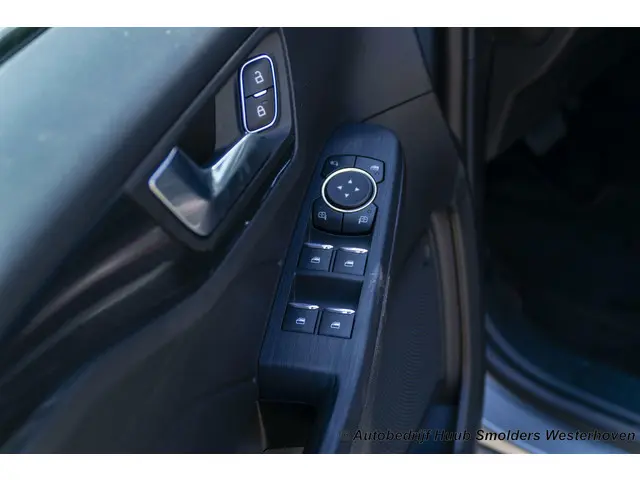 Ford Kuga 2.5 PHEV e-CVT ST-Line X 2022 Hybride Benzine 14