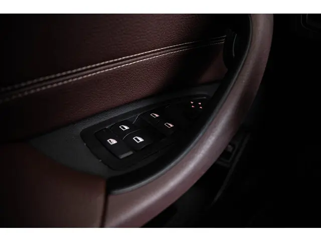 BMW X1 xDrive25e High Executive 2022 Hybride Benzine 49