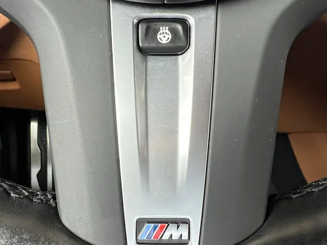 BMW 5 Serie 530e M-Sport Plus 2023 Hybride Benzine 42