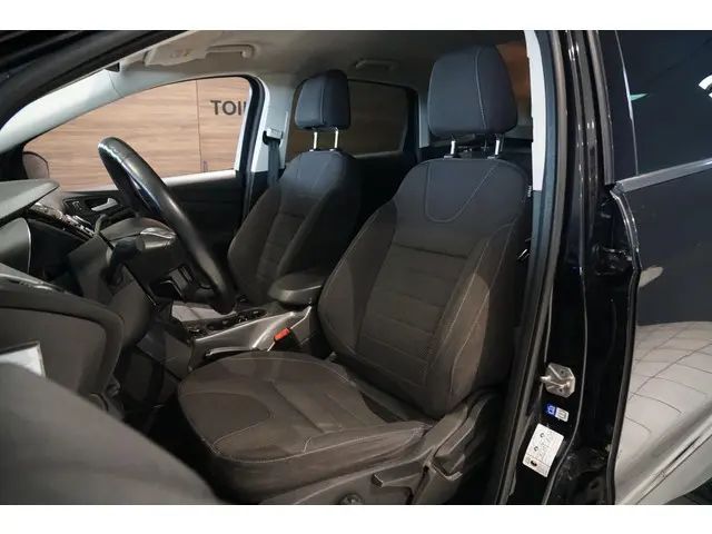 Ford Kuga 1.5 2015 Benzine 8