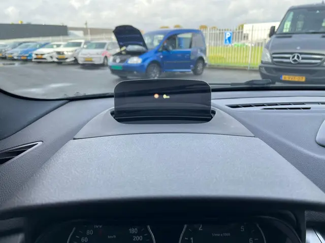 BMW 2 Serie Active Tourer 225xe 2015 Hybride Benzine 18